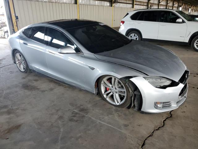 Foto 4 de la subasta – 2015 TESLA MODEL S P8 con VIN 5YJSA1H42FF085971