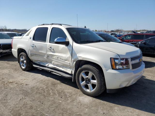 Photo 4 from auction – 2013 CHEVROLET AVALANCHE with VIN 3GNTKGE79DG127019