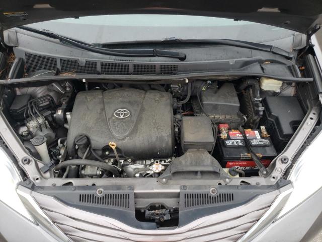 Photo 12 from auction – 2017 TOYOTA SIENNA LE with VIN 5TDKZ3DC6HS883325