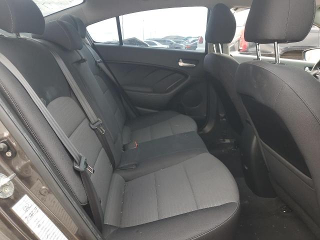 Photo 10 from auction – 2018 KIA FORTE LX with VIN 3KPFL4A76JE166844