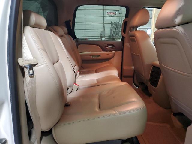 Photo 10 from auction – 2011 CHEVROLET AVALANCHE with VIN 3GNTKGE36BG325454