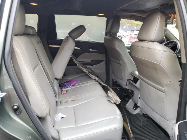 Photo 11 from auction – 2018 TOYOTA HIGHLANDER with VIN 5TDJZRFH8JS497258