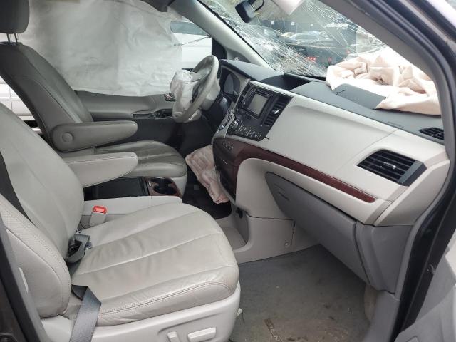 Photo 7 from auction – 2013 TOYOTA SIENNA XLE with VIN 5TDYK3DC8DS321984
