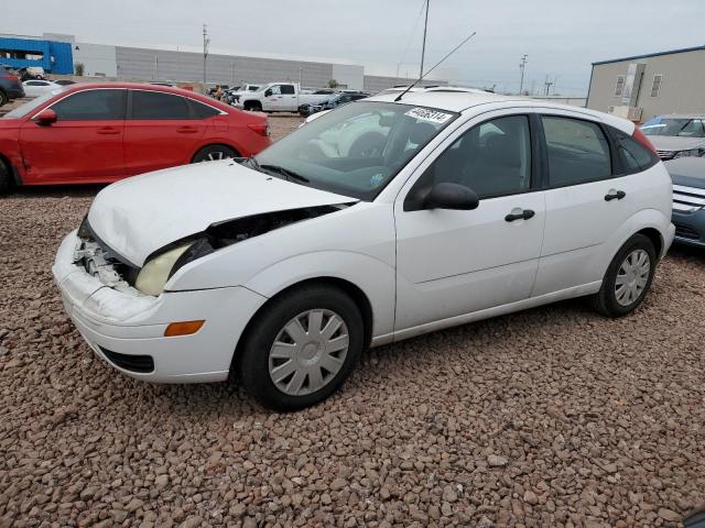 FORD FOCUS ZX5 2005 with VIN 3FAFP37N55R103100 - Photo from auction