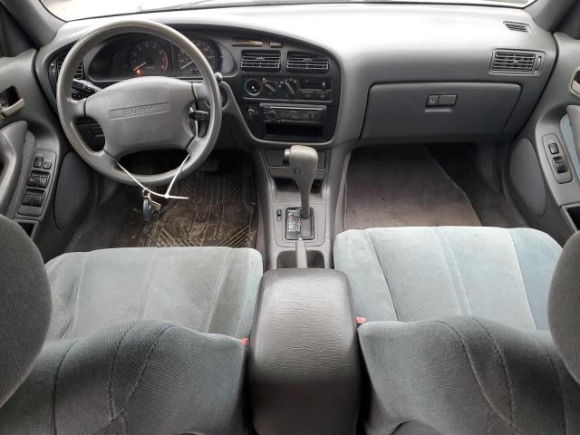 Photo 8 from auction – 1992 TOYOTA CAMRY LE with VIN 4T1SK12E9NU027713