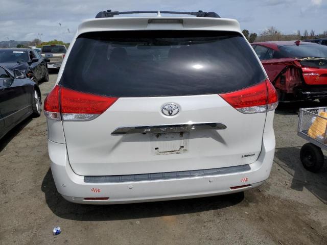 Photo 6 from auction – 2011 TOYOTA SIENNA XLE with VIN 5TDYK3DC5BS039802