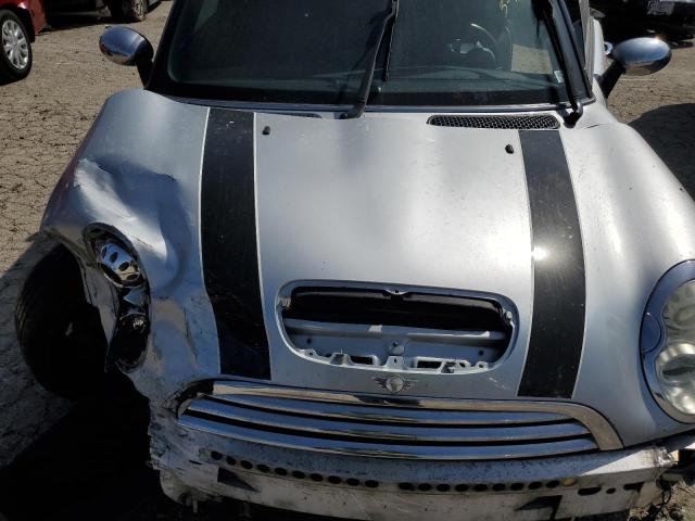 Photo 11 from auction – 2006 MINI COOPER S with VIN WMWRE33536TG99794