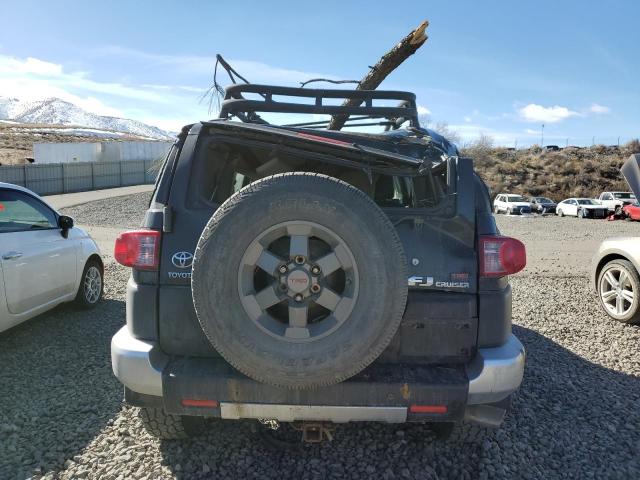 Photo 6 from auction – 2007 TOYOTA FJ CRUISER with VIN JTEBU11F670061929