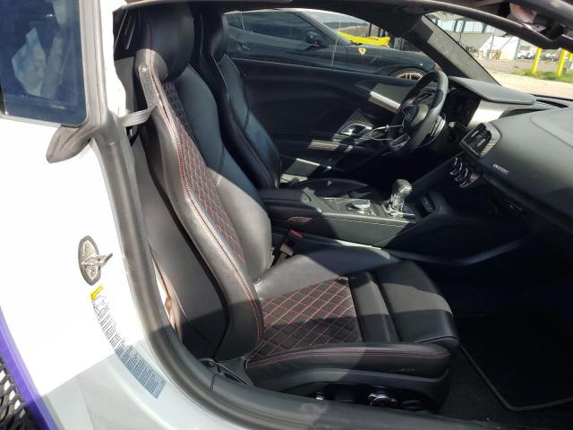 Photo 10 from auction – 2017 AUDI R8 5.2 PLU with VIN WUAKBAFX2H7903141