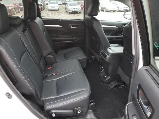 Photo 11 from auction – 2018 TOYOTA HIGHLANDER with VIN 5TDJZRFHXJS544080