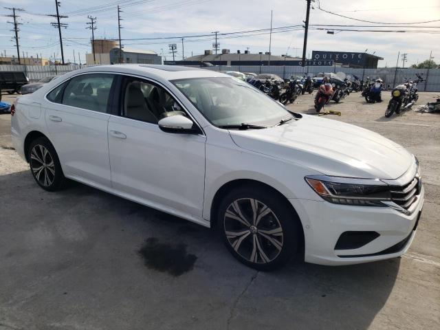 Photo 4 from auction – 2020 VOLKSWAGEN PASSAT with VIN 1VWCA7A31LC012444
