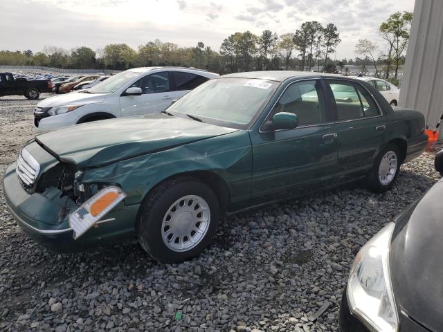 FORD CROWN VICT 2000 with VIN 2FAFP74W9YX198030 - Photo from auction