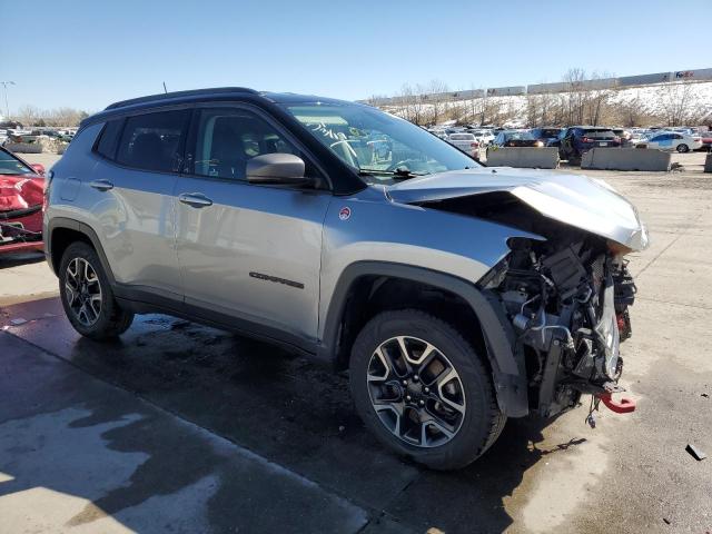 Photo 4 from auction – 2019 JEEP COMPASS TR with VIN 3C4NJDDB1KT671236