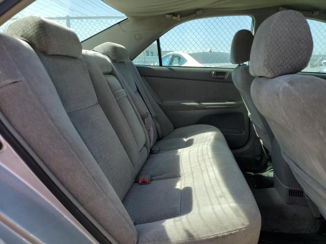 Photo 10 from auction – 2002 TOYOTA CAMRY LE with VIN 4T1BF30K52U520776
