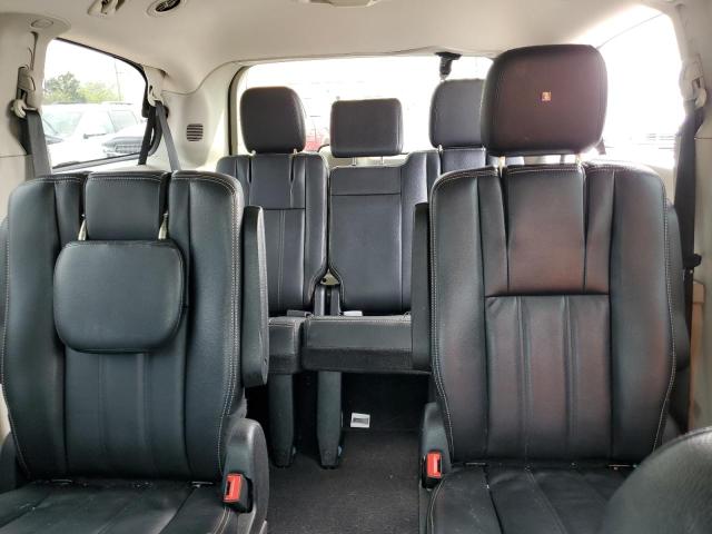 Photo 10 from auction – 2013 CHRYSLER TOWN & COU with VIN 2C4RC1BG7DR676858