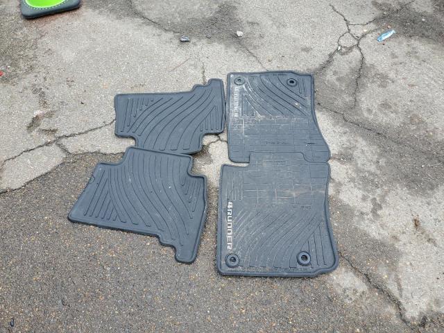 Zdjęcie 13 z aukcji – 2014 TOYOTA 4RUNNER SR z VIN JTEZU5JR0E5079052