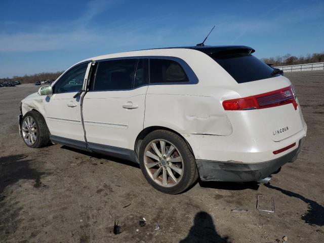 Photo 2 from auction – 2011 LINCOLN MKT with VIN 2LMHJ5AT3BBJ50126