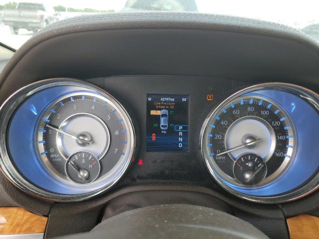 Photo 9 from auction – 2014 CHRYSLER 300C with VIN 2C3CCAETXEH200646