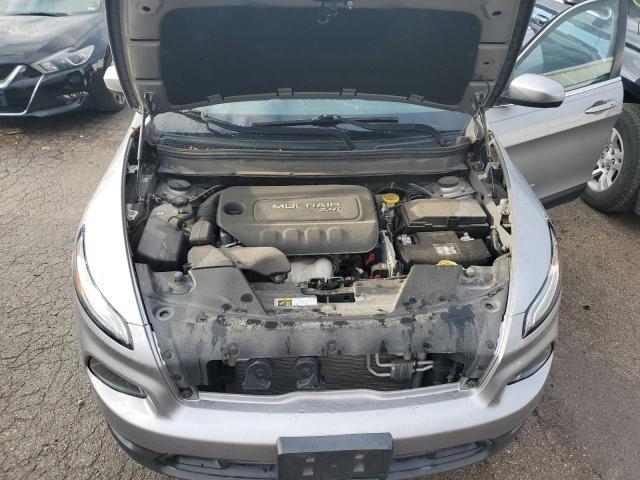Photo 12 from auction – 2018 JEEP CHEROKEE L with VIN 1C4PJLLB0JD519859