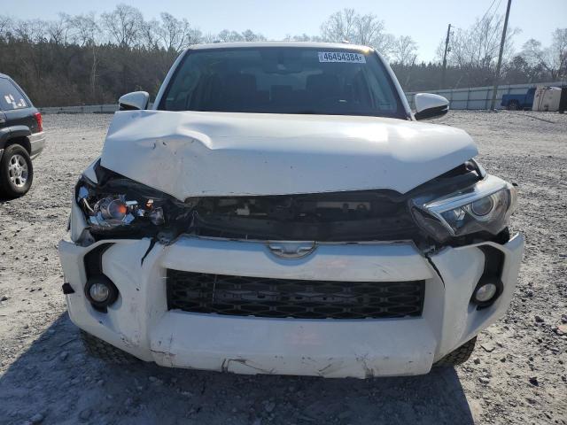 Photo 5 from auction – 2017 TOYOTA 4RUNNER SR with VIN JTEZU5JR2H5154385