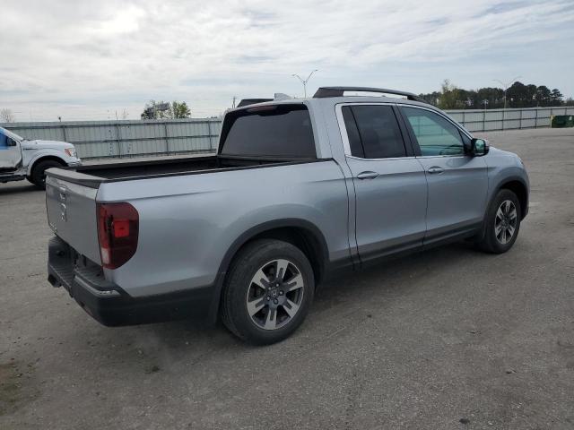Photo 3 from auction – 2017 HONDA RIDGELINE with VIN 5FPYK2F55HB011740