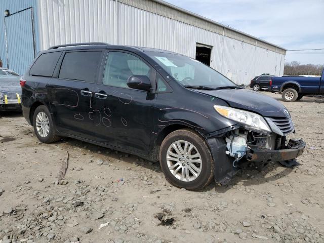 Photo 4 from auction – 2016 TOYOTA SIENNA XLE with VIN 5TDYK3DC6GS691061