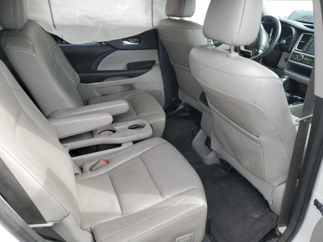 Photo 10 from auction – 2016 TOYOTA HIGHLANDER with VIN 5TDDKRFH9GS335245