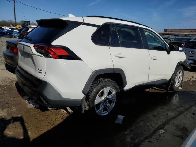 Photo 3 from auction – 2020 TOYOTA RAV4 XLE with VIN JTMP1RFV5LD068536