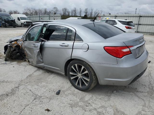 Photo 2 from auction – 2013 CHRYSLER 200 LIMITE with VIN 1C3CCBCG3DN745816