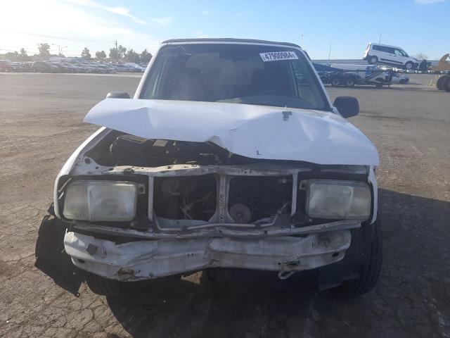 Photo 5 from auction – 2001 CHEVROLET TRACKER with VIN 2CNBE18C116900909