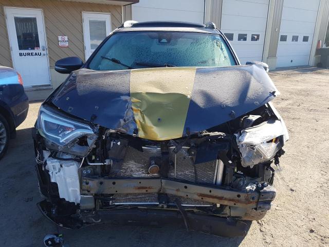 Photo 5 from auction – 2017 TOYOTA RAV4 LIMIT with VIN 2T3DFREV5HW635778