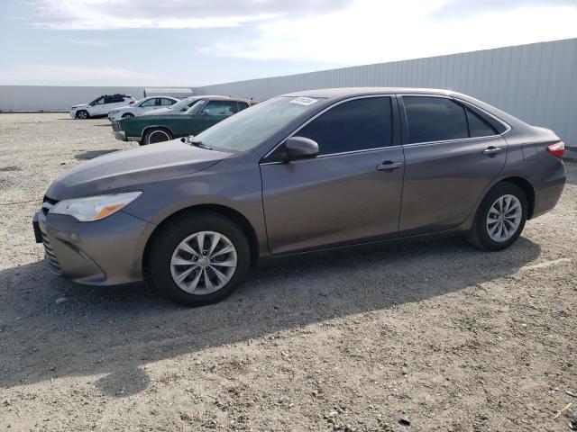 TOYOTA CAMRY LE 2017 with VIN 4T1BF1FKXHU433220 - Photo from auction