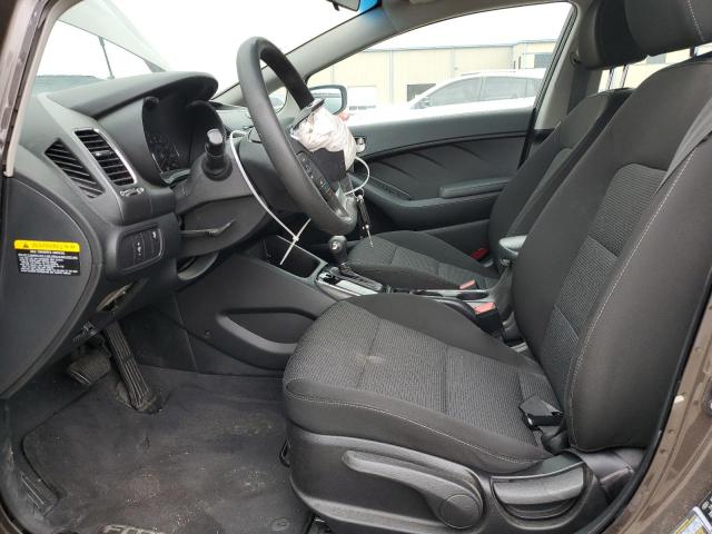Photo 7 from auction – 2017 KIA FORTE LX with VIN 3KPFK4A7XHE146397