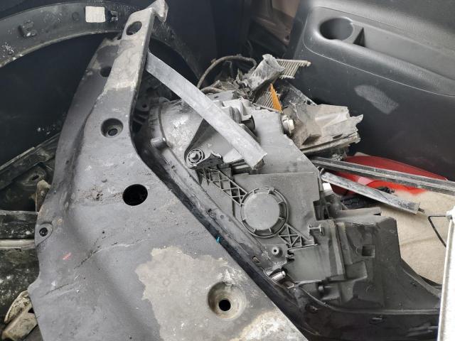 Photo 12 from auction – 2006 TOYOTA RAV4 with VIN JTMBK33V765008541