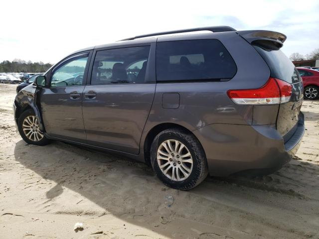 Photo 2 from auction – 2011 TOYOTA SIENNA XLE with VIN 5TDYK3DC7BS168639
