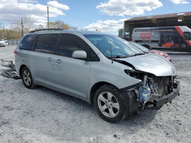 Photo 4 from auction – 2014 TOYOTA SIENNA LE with VIN 5TDKK3DCXES425920