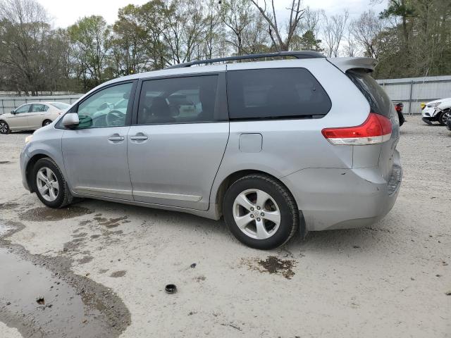 Photo 2 from auction – 2013 TOYOTA SIENNA LE with VIN 5TDKK3DC4DS303066