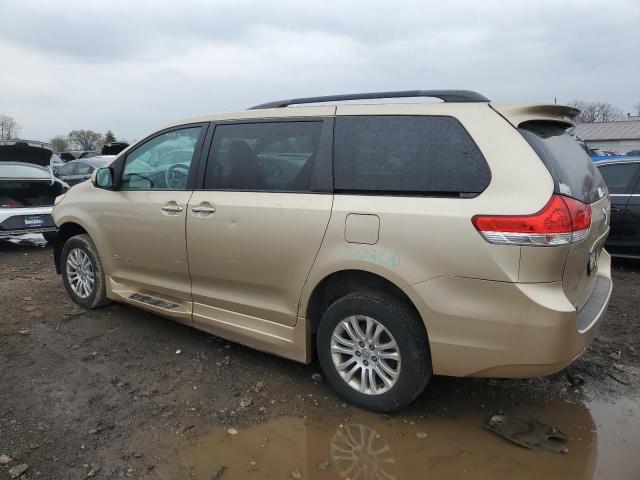 Photo 2 from auction – 2012 TOYOTA SIENNA XLE with VIN 5TDYK3DC2CS253955