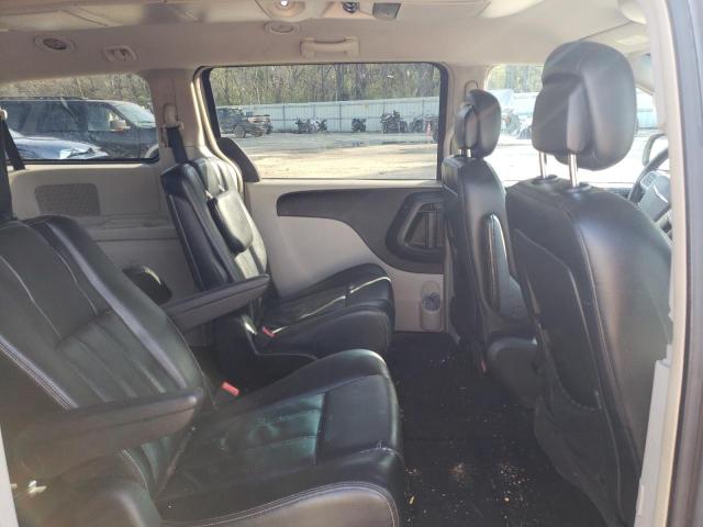 Photo 11 from auction – 2014 CHRYSLER TOWN & COU with VIN 2C4RC1BG1ER126587