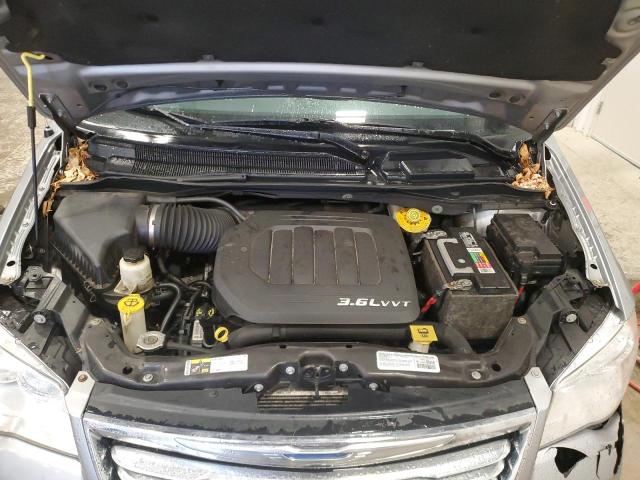 Photo 12 from auction – 2014 CHRYSLER TOWN & COU with VIN 2C4RC1BG2ER420113