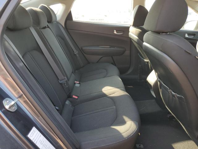 Photo 10 from auction – 2017 KIA OPTIMA LX with VIN 5XXGT4L35HG165569
