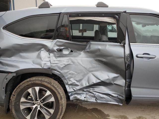 Photo 11 from auction – 2022 TOYOTA HIGHLANDER with VIN 5TDHZRAH6NS121735