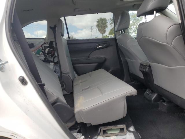 Photo 10 from auction – 2022 TOYOTA HIGHLANDER with VIN 5TDABRCH6NS540638