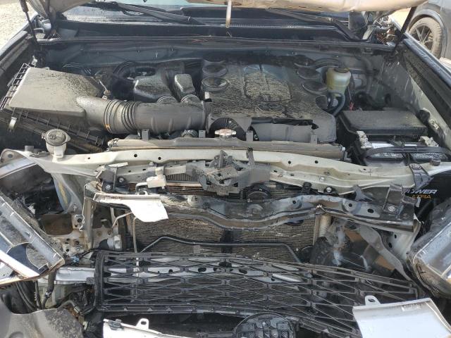 Photo 12 from auction – 2019 TOYOTA 4RUNNER SR with VIN JTEZU5JR9K5206263