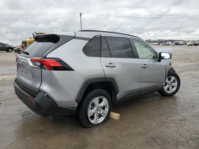 Photo 3 from auction – 2019 TOYOTA RAV4 XLE with VIN JTMW1RFV3KD511454