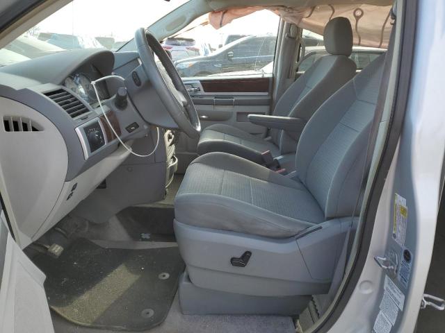 Photo 7 from auction – 2010 CHRYSLER TOWN & COU with VIN 2A4RR5D12AR213448