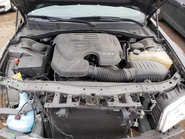 Photo 11 from auction – 2017 CHRYSLER 300 LIMITE with VIN 2C3CCAAG3HH560189