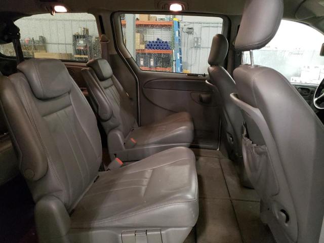 Photo 11 from auction – 2006 CHRYSLER TOWN & COU with VIN 2A4GP54L16R786430