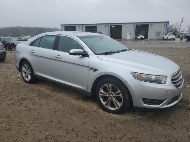 Photo 4 from auction – 2014 FORD TAURUS SEL with VIN 1FAHP2E89EG139556