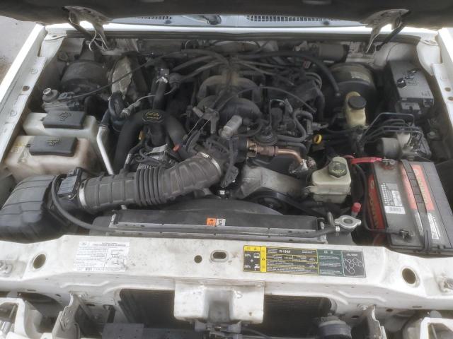 Photo 11 from auction – 2005 FORD EXPLORER S with VIN 1FMZU67K35UA70545